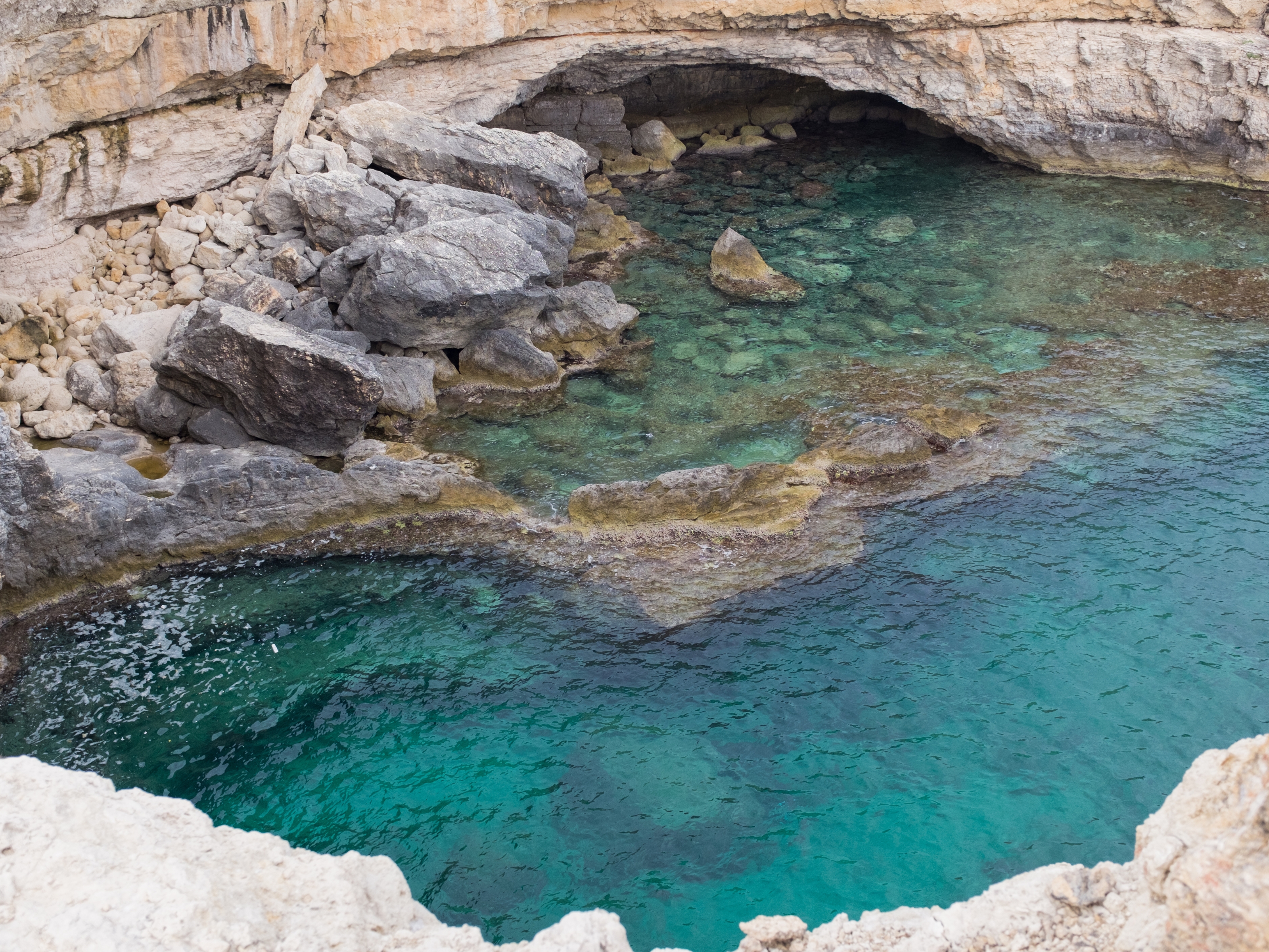Caves, coves and crystal-clear water along the Salento coast